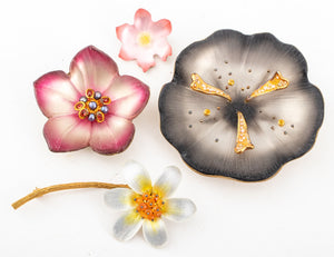 Alexis Bittar Gem Mounted Lucite Flower Pins, 4 (8799861899571)