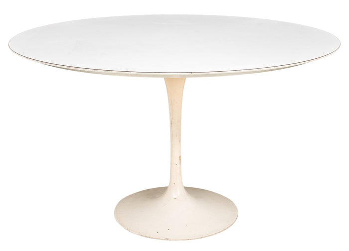 Eero Saarinen Round Tulip Dining Table