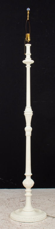 White Painted Wood Floor Lamp (9026934636851)