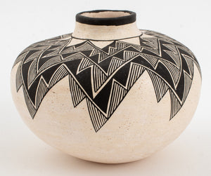 Grace Chino Acoma Pueblo Pottery Vase, 1987 (8512864977203)
