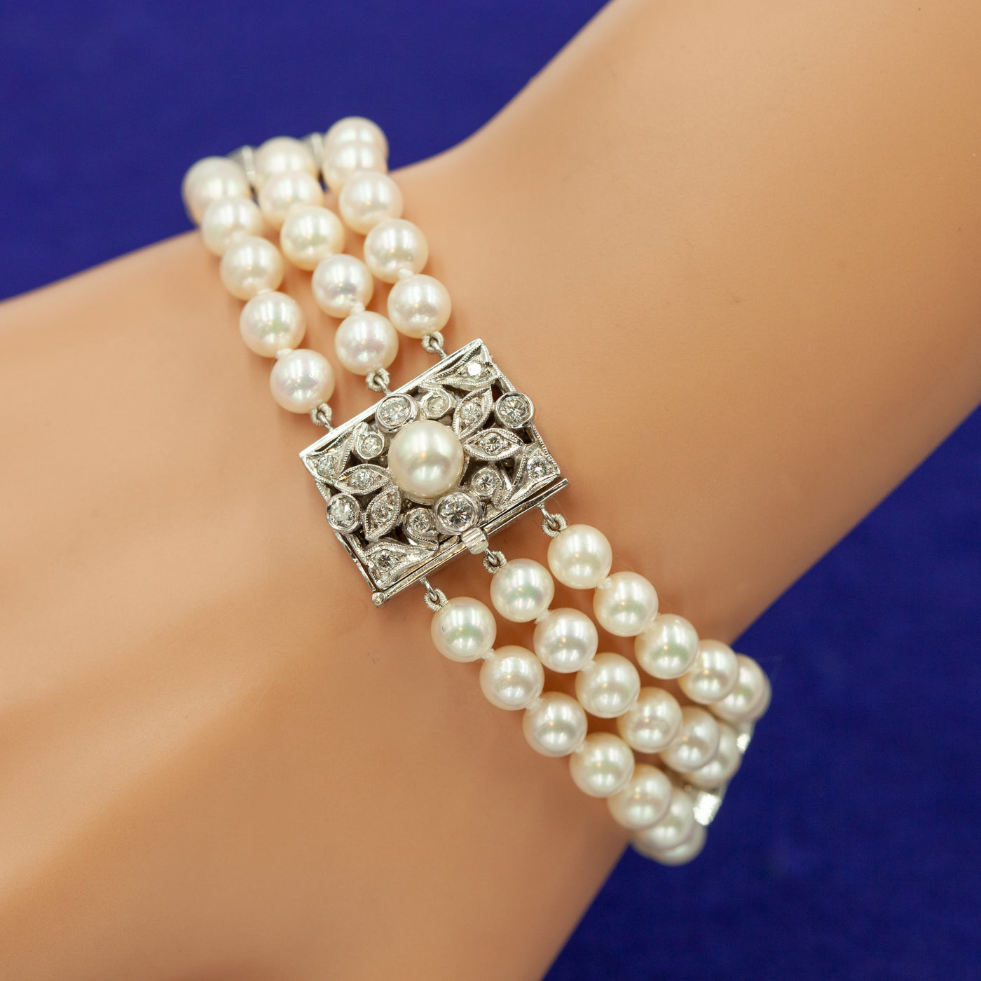 14KT Yellow Gold A Timeless Duo Pearl Bracelet