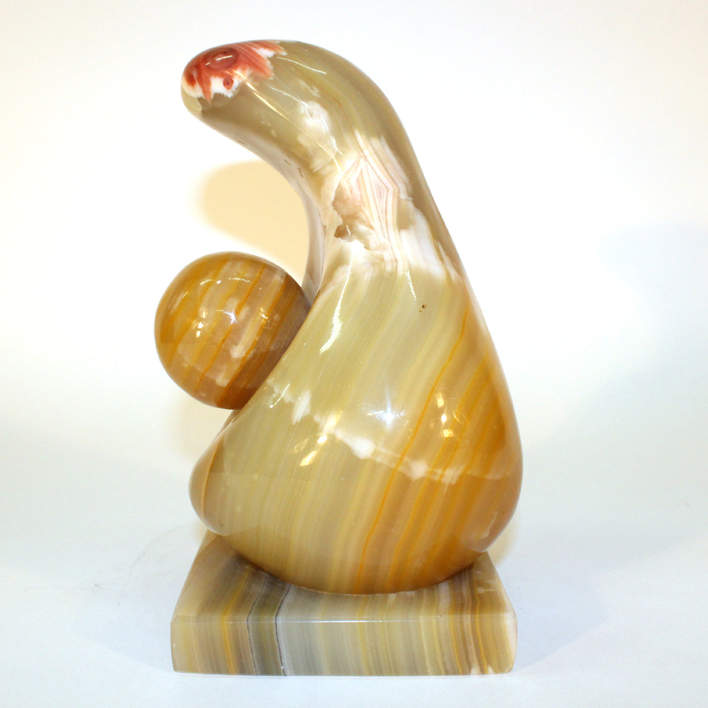 https://nyshowplace.com/cdn/shop/products/abstract_onyx_sculpture_of_mother_and_child_110106_5_1400x.jpg?v=1621451482