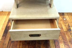 American of Martinsville Mid-Century Modern Side or End Table with Drawer drawers (6719862964381)