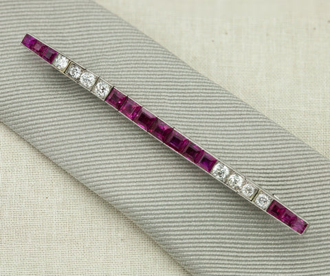 Bar Pin in Platinum with Diamonds and Rubies