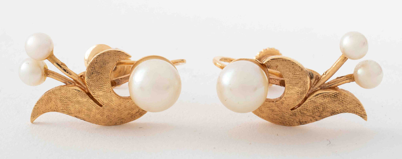 14k purchases Yellow Gold Vintage Pearl Stud Earrings