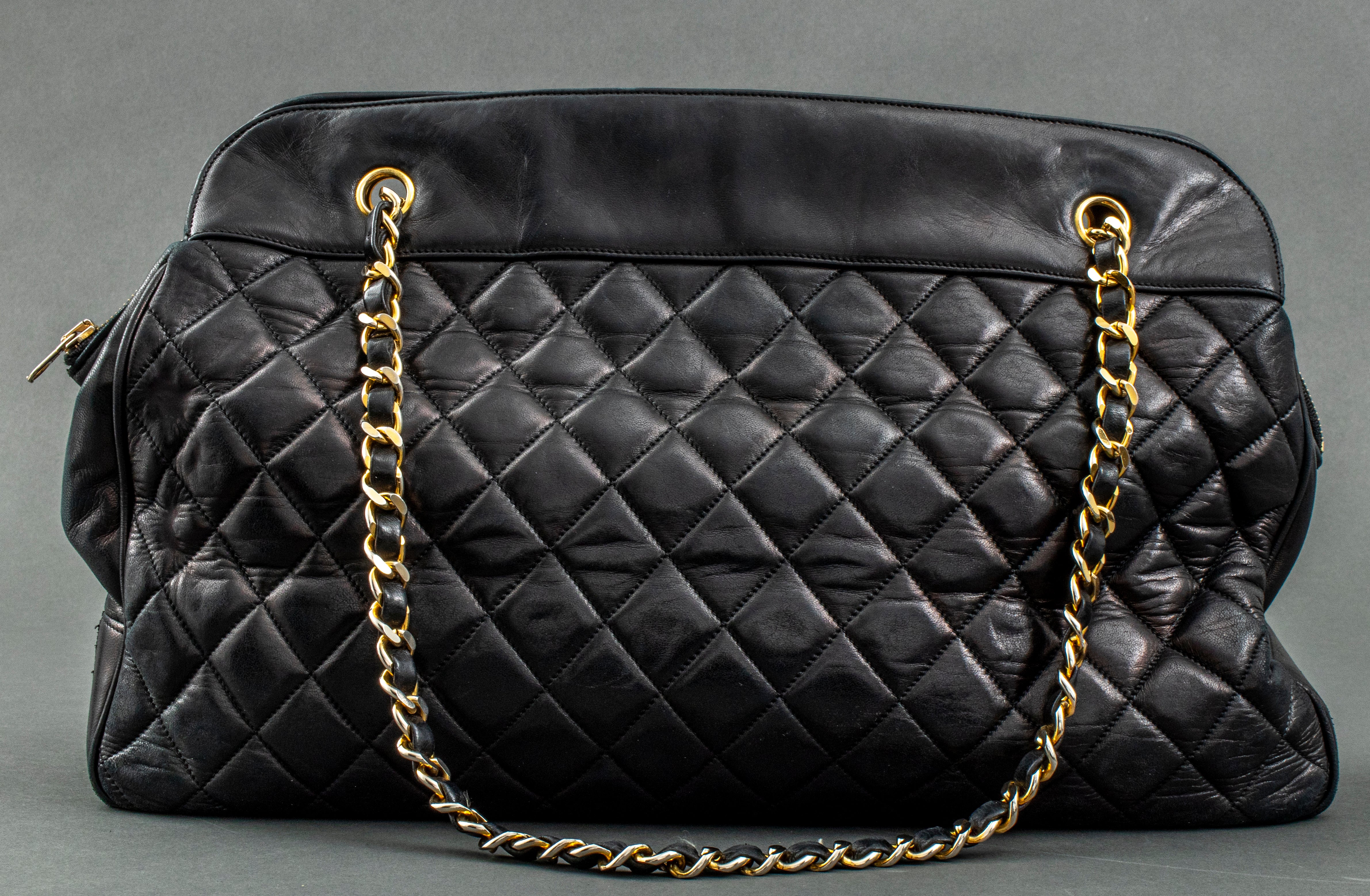 Chanel Black Quilted Leather Shoulder Bag – Showplace