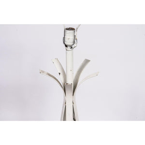 Modernist White-Painted Metal Floor Lamp With Clamshell Finial middle (6719976505501)