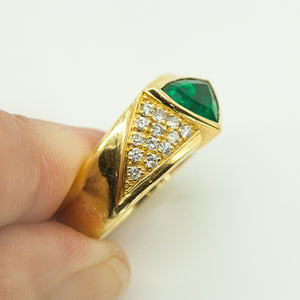 Ring in Gold with Colombian Emerald and Diamonds Round Brilliant Diamonds (6719963496605)