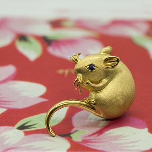 SUNA Mouse Brooch in Gold with Sapphire Full View 2 (6719959433373)